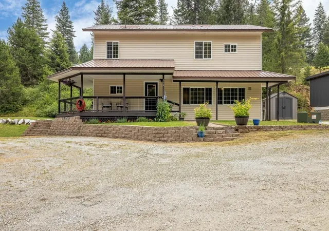 2nd image of 652 Diamond Dr, Newport, WA 99156 | MLS# 202621599