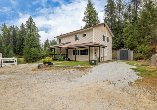 3rd image of 652 Diamond Dr, Newport, WA 99156 | MLS# 202621599