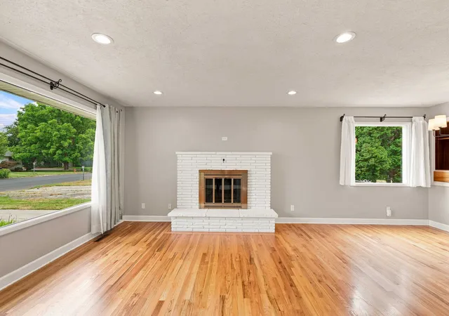 Photo 4 of Sale Pending at 609 W Barnes Rd, Spokane, WA 99218 | MLS# 202621600 | Listing updated on 2026-08-30