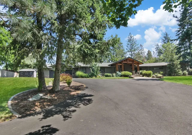 2nd image of 2119 S Helena St, Spokane, WA 99203 | MLS# 202621602