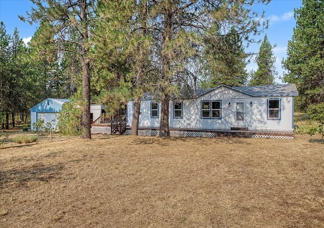 Photo 1 of Manufactured home for sale at 5101 E Elk To Hwy Rd, Elk, WA 99009 | MLS# 202621609 | Listing updated on 2026-08-26