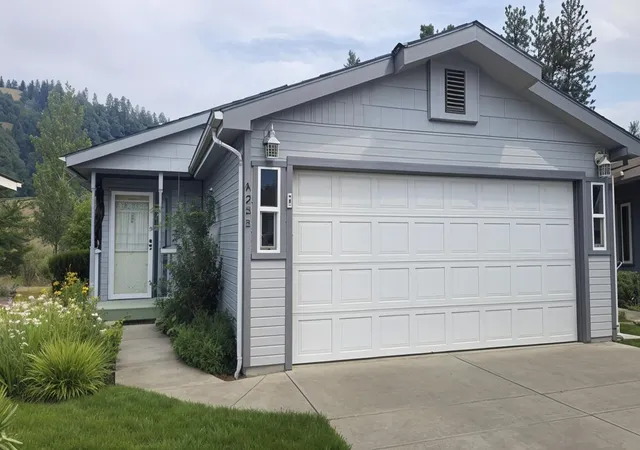 Photo 1 of Manufactured home for sale at 4302 S Sunny Crk Cir, Spokane, WA 99224 | MLS# 202621641 | Listing updated on 2026-09-07