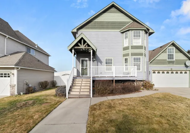 2nd image of 713 Golden Hills Dr, Cheney, WA 99004 | MLS# 202621650