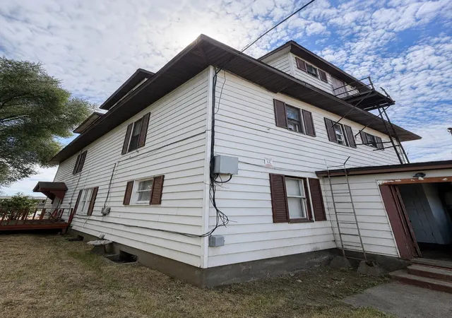Photo 2 of Multi family home for sale at 3011 E Queen Ave, Spokane, WA 99217 | MLS# 202621651 | Listing updated on 2026-08-04