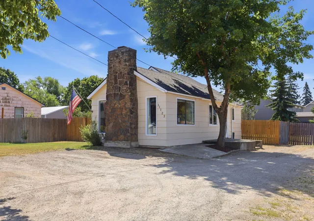 1st image of 11122 E Broadway Ave, Spokane Valley, WA 99206 | MLS# 202621653