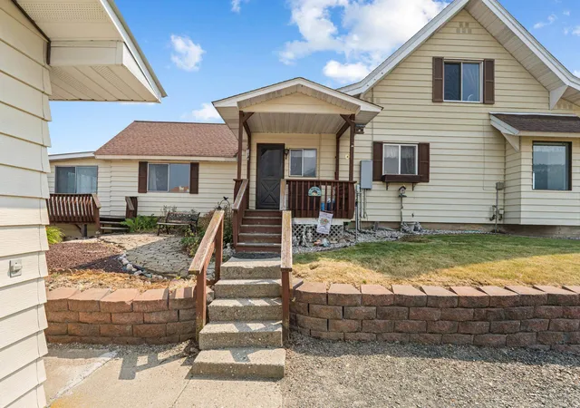 2nd image of 2228 Blue Creek Rd, Addy, WA 99101 | MLS# 202621658
