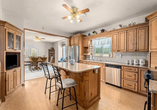 5th image of 2228 Blue Creek Rd, Addy, WA 99101 | MLS# 202621658