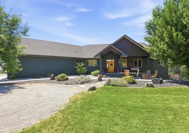 2nd image of 7910 S Jackson Rd, Mica, WA 99023 | MLS# 202621665
