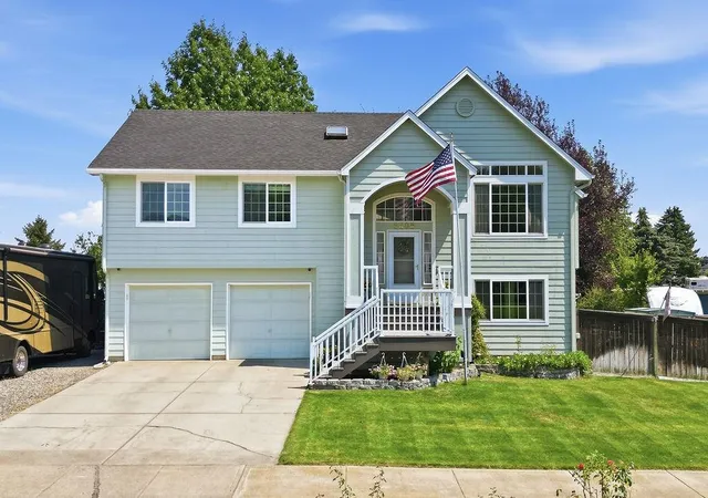 Photo 2 of Sale Pending at 8808 N Maple St, Spokane, WA 99208 | MLS# 202621672 | Listing updated on 2026-08-24