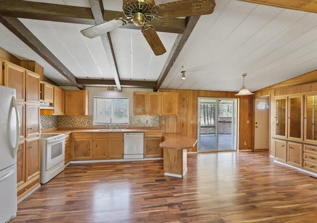 Photo 3 of Manufactured home for sale at 14615 W Lance Hl Rd, Cheney, WA 99004 | MLS# 202621704 | Listing updated on 2026-10-07