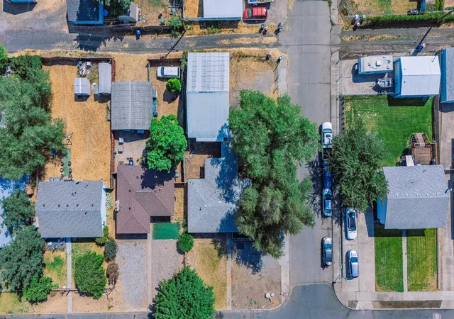 34th image of 3004 E Baldwin Ave, Spokane, WA 99207 | MLS# 202621707
