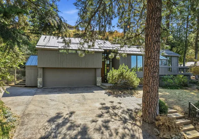 3rd image of 4908 E 50Th Ave, Spokane, WA 99223 | MLS# 202621713