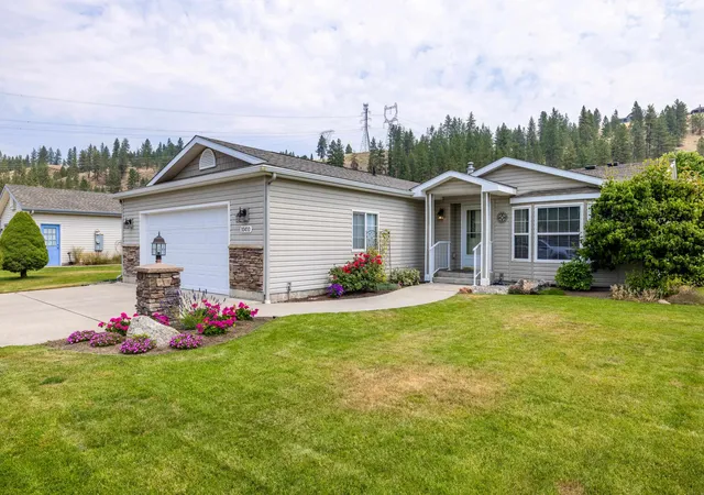 2nd image of 10410 N Jacqueline Ln, Nine Mile Falls, WA 99026 | MLS# 202621715