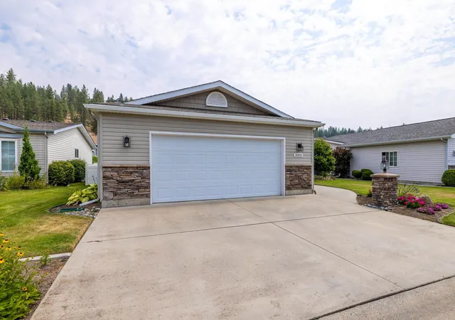 4th image of 10410 N Jacqueline Ln, Nine Mile Falls, WA 99026 | MLS# 202621715