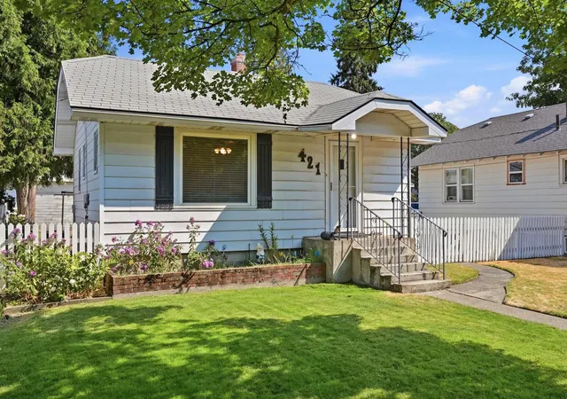 2nd image of 421 E Courtland Ave, Spokane, WA 99207 | MLS# 202621719