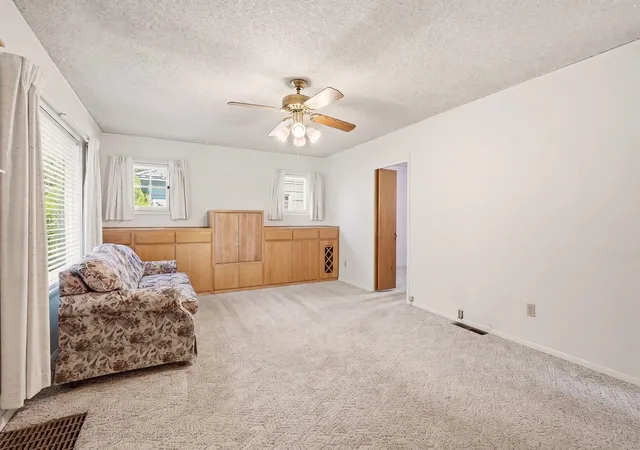 4th image of 421 E Courtland Ave, Spokane, WA 99207 | MLS# 202621719