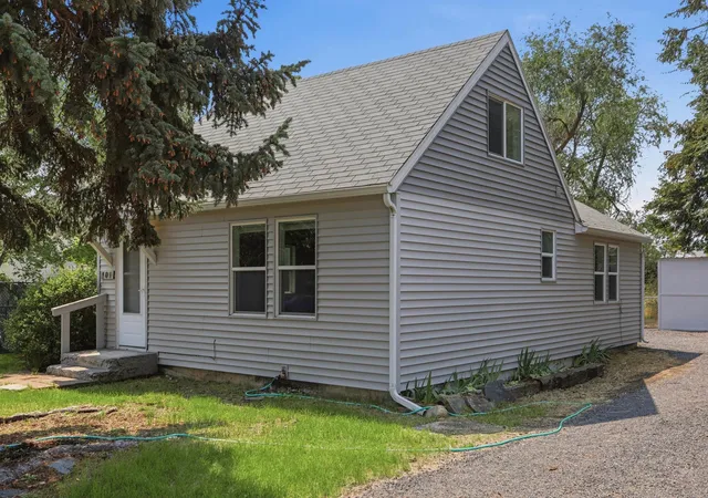 Photo 3 of Single family home for sale at 101 N Perrine Rd St, Spokane Valley, WA 99206 | MLS# 202621729 | Listing updated on 2026-08-05