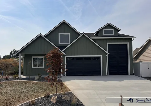 1st image of 1617 N Garvin Ct, Greenacres, WA 99016 | MLS# 202621735