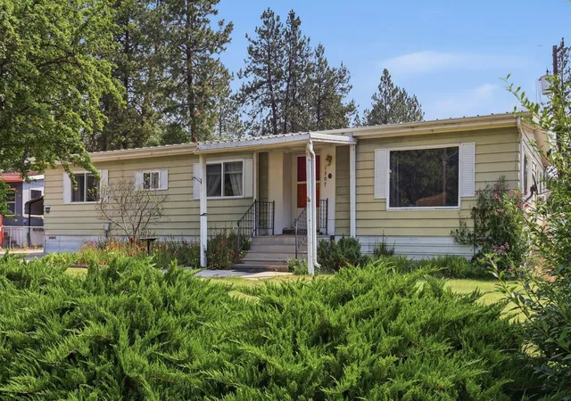 3rd image of 1307 S Dishman Rd Rd, Spokane Valley, WA 99206 | MLS# 202621757