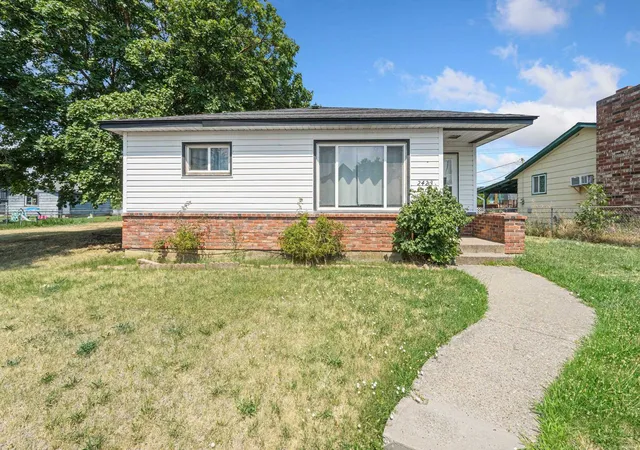 1st image of 2423 E Empire Ave, Spokane, WA 99207 | MLS# 202621762
