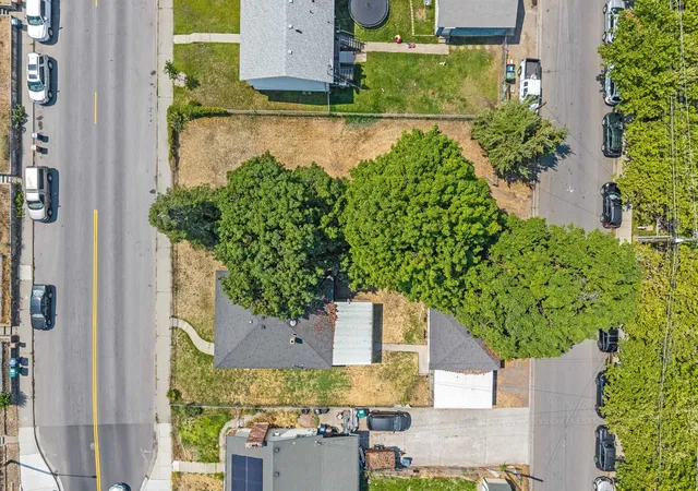 37th image of 2423 E Empire Ave, Spokane, WA 99207 | MLS# 202621762