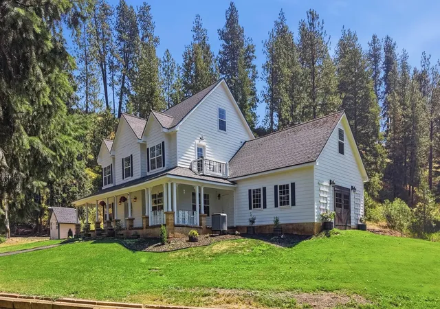 Single family home for sale at 12710 E Kronquist Rd, Mead, WA 99021 | MLS# 202621777