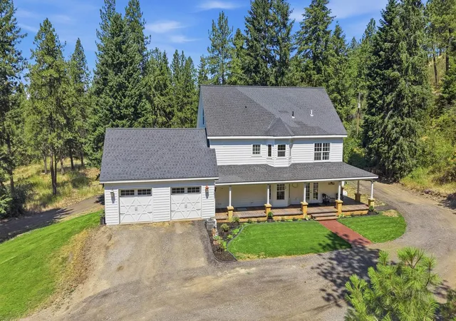Photo 2 of Mansion for sale at 12710 E Kronquist Rd, Mead, WA 99021 | MLS# 202621777 | Listing updated on 2026-10-12