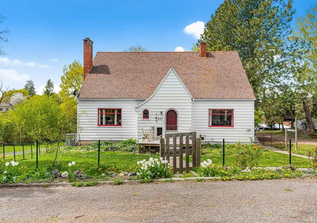 2nd image of 401 S Crosby St, Tekoa, WA 99033 | MLS# 202621799