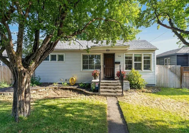1st image of 904 E Joseph Ave, Spokane, WA 99208 | MLS# 202621803