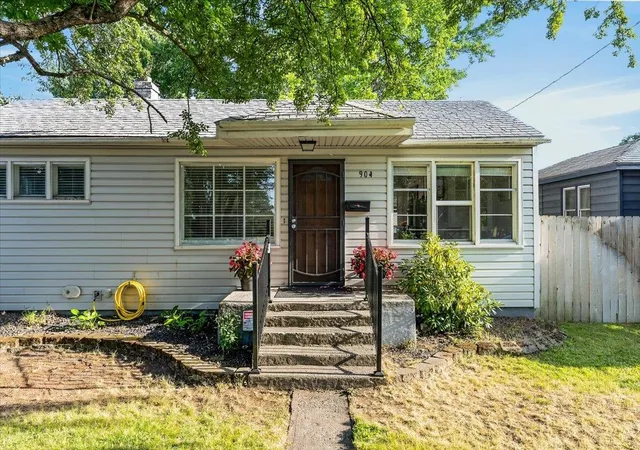 Photo 3 of Single family home for sale at 904 E Joseph Ave, Spokane, WA 99208 | MLS# 202621803 | Listing updated on 2026-09-17