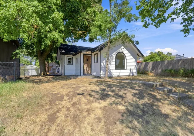 4th image of 1103 E Broad Ave, Spokane, WA 99207 | MLS# 202621812