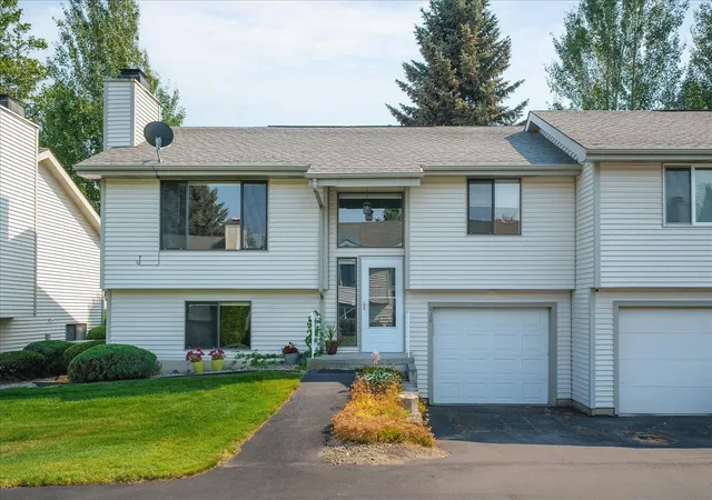 1st image of 930 E Calkins Dr, Spokane, WA 99208 | MLS# 202621820