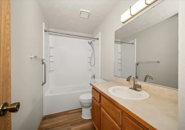 5th image of 930 E Calkins Dr, Spokane, WA 99208 | MLS# 202621820