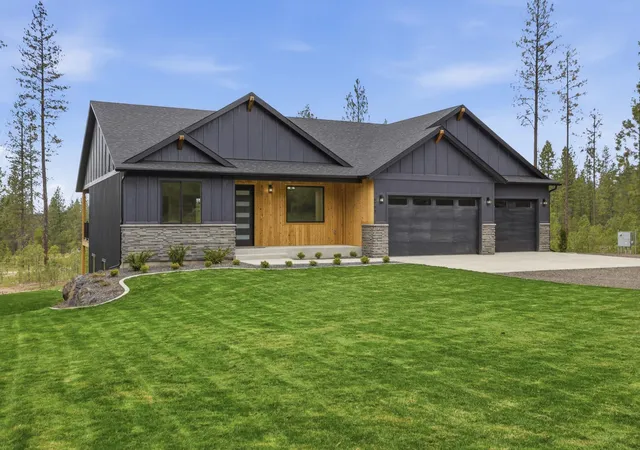 1st image of 6703 E Elk Chattaroy Rd, Chattaroy, WA 99003 | MLS# 202621823