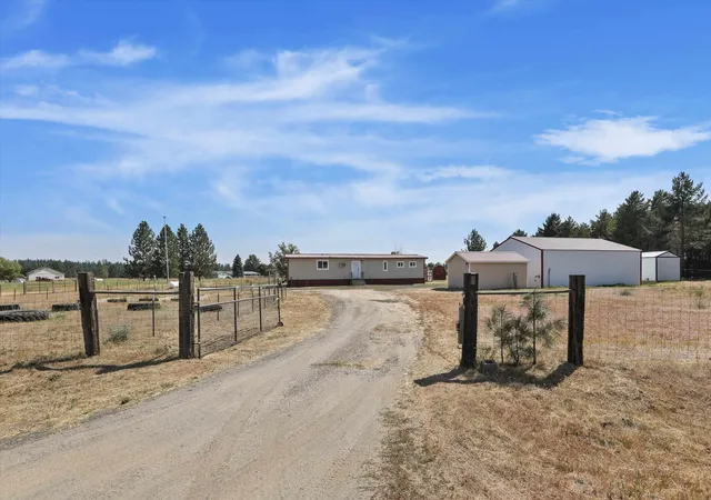 2nd image of 2309 W Blue Quail Ct, Deer Park, WA 99006 | MLS# 202621828