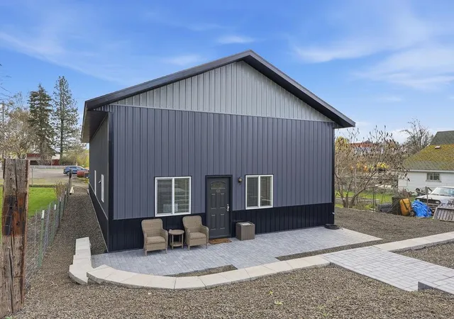 4th image of 424 N Sheridan St, Tekoa, WA 99033 | MLS# 202621837