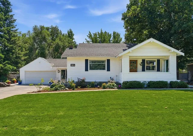 1st image of 13804 E 16th Ave, Spokane Valley, WA 99216 | MLS# 202621844