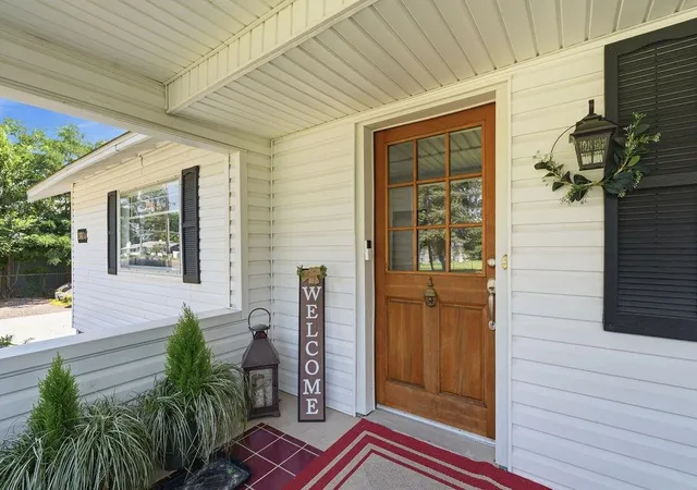 3rd image of 13804 E 16Th Ave, Spokane Valley, WA 99216 | MLS# 202621844