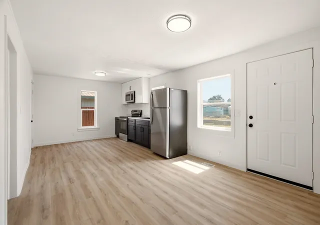 Photo 4 of Single family home for sale at 717 E Wabash Ave, Spokane, WA 99207 | MLS# 202621857 | Listing updated on 2026-09-23
