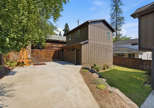 2nd image of 2012 W 15th Ave, Spokane, WA 99224 | MLS# 202621858