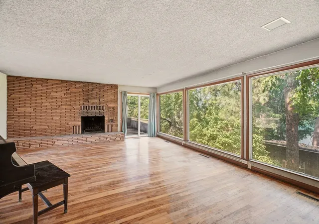 Photo 4 of Sale Pending at 4015 E 17th Avenue, Spokane, WA 99223 | MLS# 202621859 | Listing updated on 2026-09-30