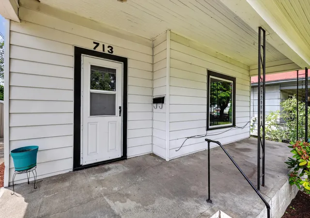 2nd image of 713 W Jackson Ave, Spokane, WA 99205 | MLS# 202621872