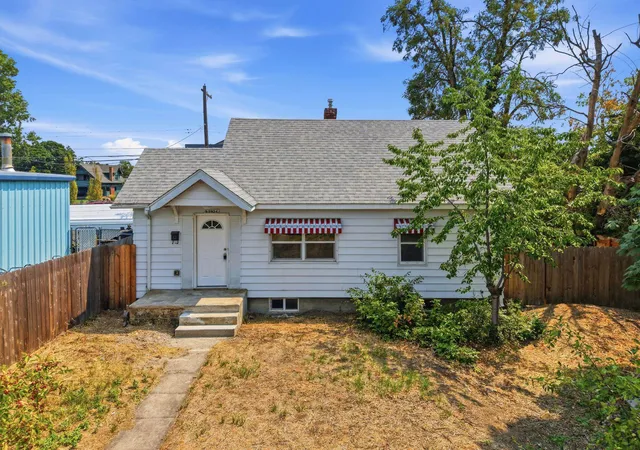 1st image of 3924 N Madison St, Spokane, WA 99205 | MLS# 202621874