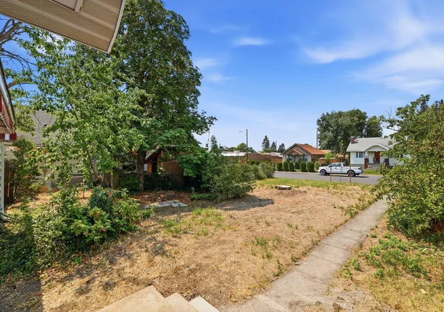 3rd image of 3924 N Madison St, Spokane, WA 99205 | MLS# 202621874