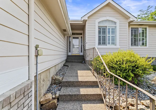 Photo 4 of Single family home for sale at 4422 E N Glenngrae Ln, Spokane, WA 99223 | MLS# 202621882 | Listing updated on 2026-10-21