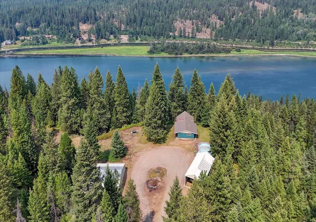 2nd image of 433421 Sr 20 Hwy, Newport, WA 99156 | MLS# 202621893