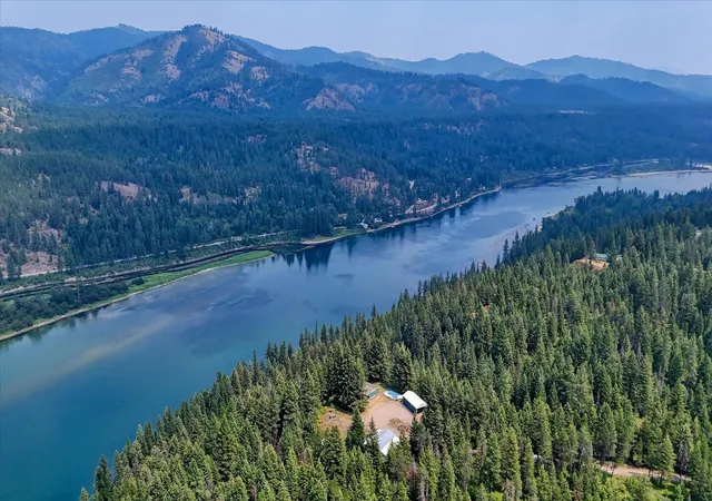 4th image of 433421 Sr-20 Hwy, Newport, WA 99156 | MLS# 202621893