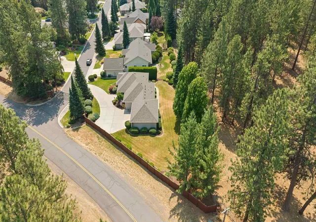 46th image of 7015 N East Bluff Ct, Spokane, WA 99208 | MLS# 202621896