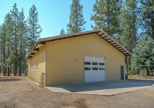 2nd image of 1110 Brooks Rd, Medical Lake, WA 99022 | MLS# 202621903