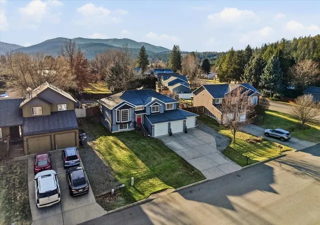 Photo 2 of Single family home for sale at 23014 E Valleyway Ave, Liberty Lake, WA 99019 | MLS# 202621922 | Listing updated on 2026-08-19